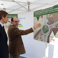 El alcalde de Boadilla, Antonio González Terol, en la presentación de la nueva rotonda de la M-513.