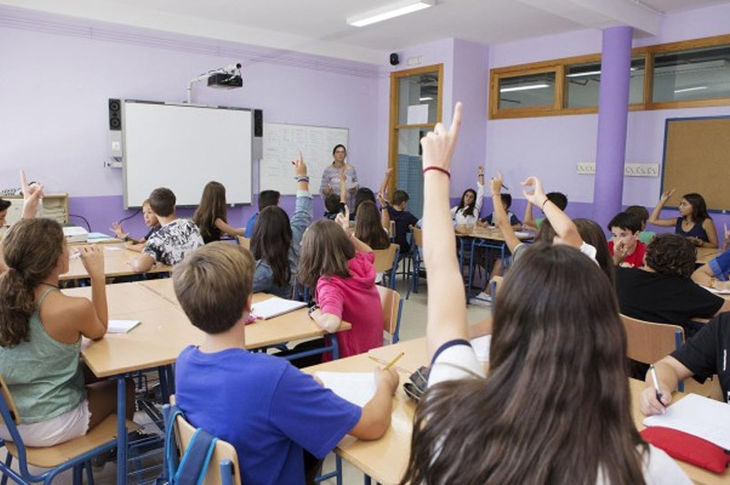 ¿Cómo se llegó al calendario escolar con más despropósito de la democracia?