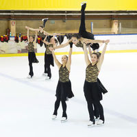 Patinaje sincronizado sobre hielo Team Mirum Majadahonda