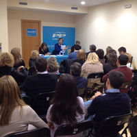 Reunión de los populares boadillenses con motivo del debate sobre la LOMCE.