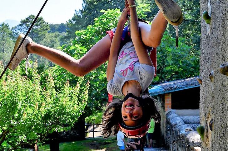 Campamento de inglés en la naturaleza.