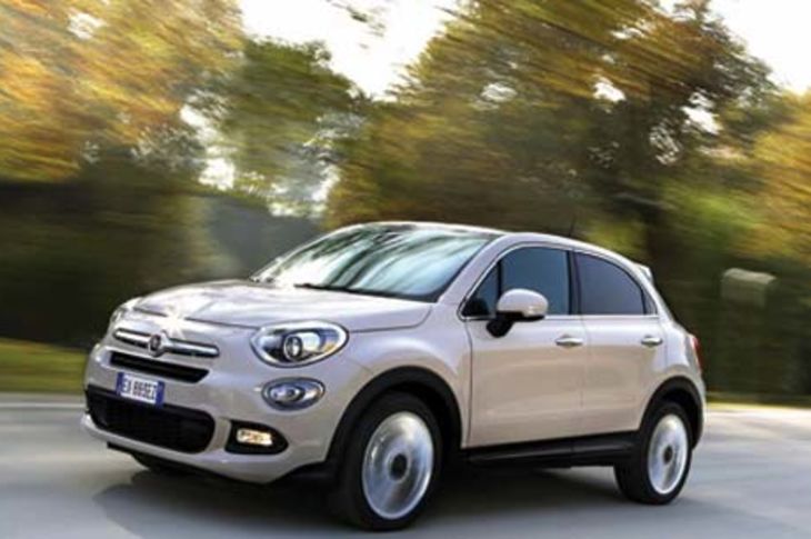 El nuevo Fiat 500X comparte lo bueno de un coche compacto con la energía de un todoterreno.