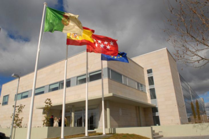 Imagen del Centro de Formación, en cuyo edificio tiene su sede la Escuela Oficial de Idiomas de Boadilla del Monte.