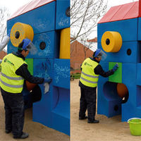 Servicio de limpieza de grafitis puesto en marcha por el Ayuntamiento de Boadilla del Monte.