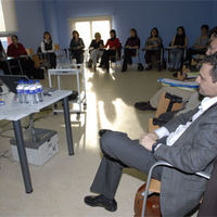 Momento del curso impartido ayer Conocimientos y Habilidades ante los Conflictos en la Familia.