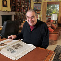 El cantautor Alberto Cortez, en su casa de Montepríncipe, en Boadilla del Monte.