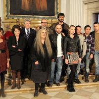 Los actores posaron con el director, Alex de la Iglesia, y el productor de la película, Enrique Cerezo. Los actores posaron con el director, Alex de la Iglesia, y el productor de la película, Enrique Cerezo.