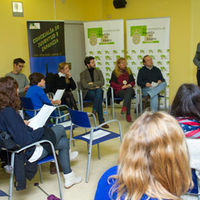 Los actores Ángela Cremonte y Diego Martín estuvieron con los alumnos de la Escuela de Cine La Chispa el pasado sábado, durante la inauguración del curso.