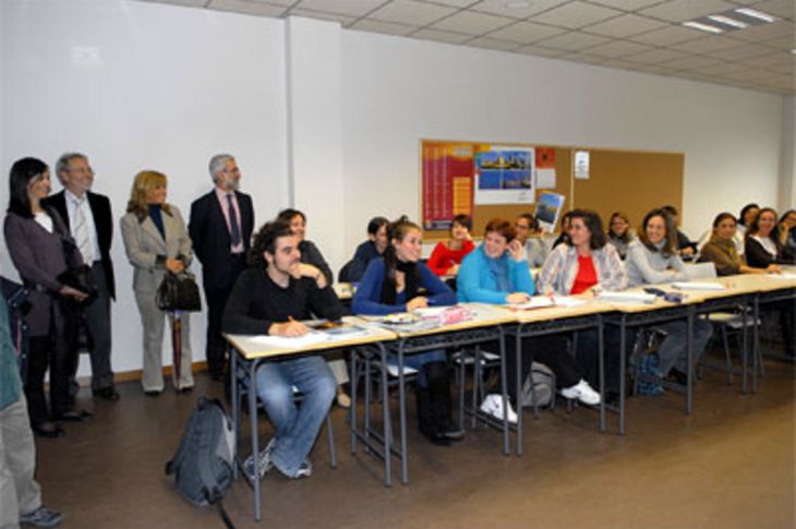 Visita a un aula de la Escuela Oficial de Idiomas de Boadilla del Monte.