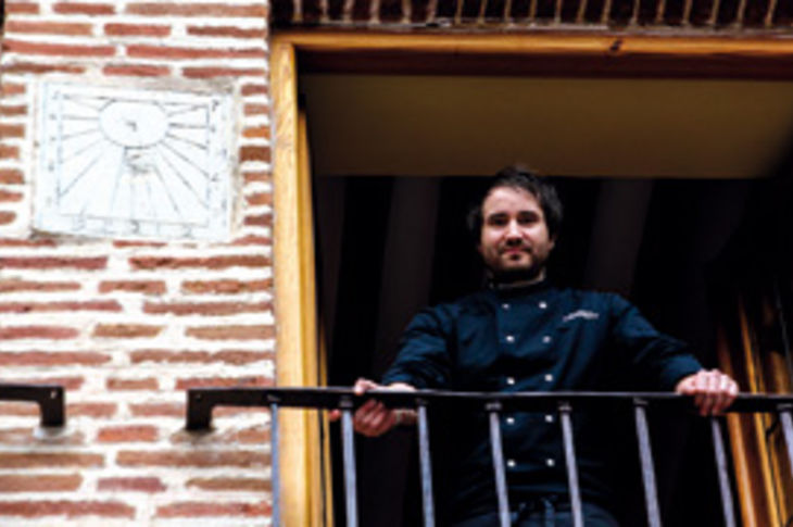 Manuel González, creador de la Mitra de San Babiles y encargado de pastelería del Antiguo Convento, en Boadilla del Monte.