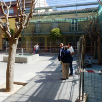 Aspecto de los trabajos de remodelación que actualmente se están realizando en la plaza de la Villa, en el casco antiguo de Boadilla del Monte.