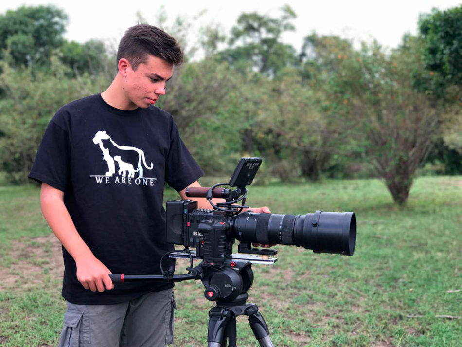 David es un enamorado de la fotografía y de los animales. Con solo 17 años tiene muy claro a qué quiere dedicar su vida. David Cisneros Tejera: "Mi sueño es vivir en África"