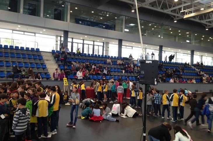 Casi 400 escolares en la 'gymkhana' matématica.