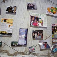 Imágenes de la exposición de fotos y distinto material de Coráfrica.