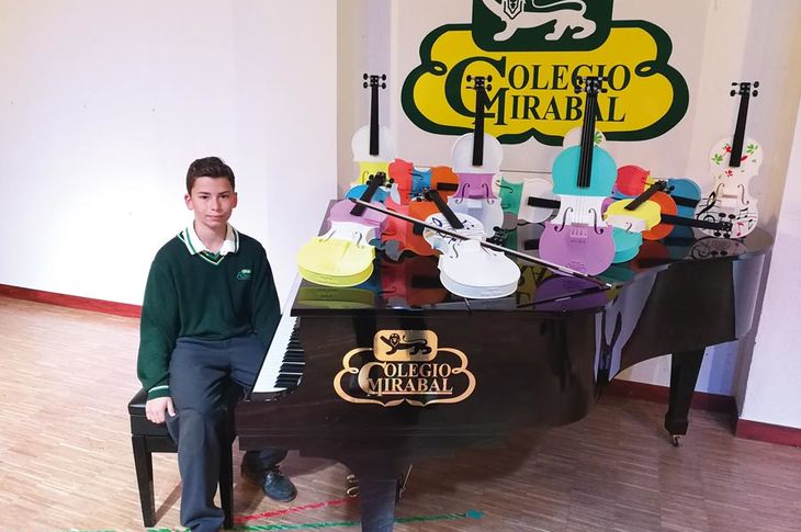 Violines solidarios impresos en 3D
