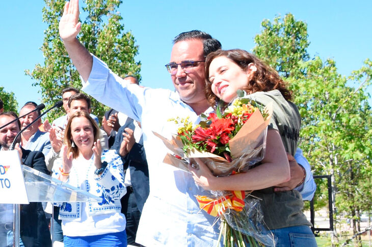 Isabel Díaz Ayuso presenta en Boadilla del Monte a los candidatos de la zona oeste a las elecciones del 28 de mayo
