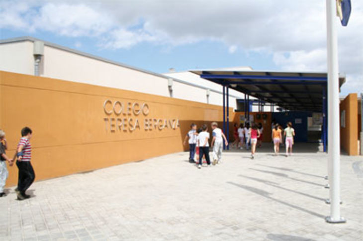 Entrada del colegio Teresa Berganza de Boadilla del Monte.