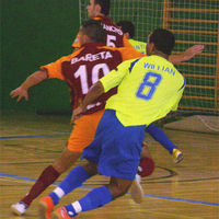Jugadores del Jumilla y de La Unión Deportiva Las Rozas-Boadilla en el encuentro que les enfrentó en la primera vuelta.
