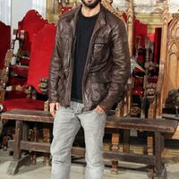 El actor Hugo Silva y vecino además de Boadilla del Monte. El actor Hugo Silva y vecino además de Boadilla del Monte.