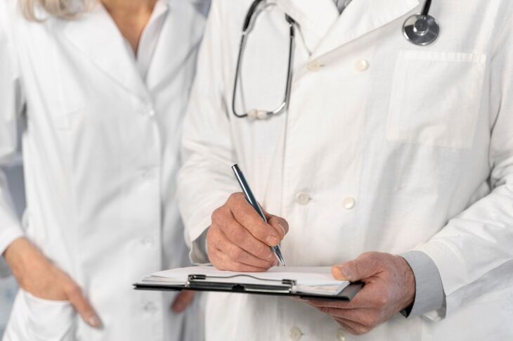 Aprobada una subida salarial a más de 5.000 médicos de Atención Primaria de la Comunidad de Madrid