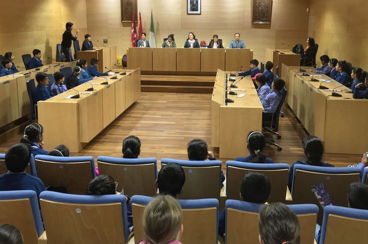 Los alumnos de Nueva Delhi realizan un año más intercambio con en el CEIP Teresa Berganza.