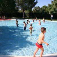 Campamentos de verano-piscina